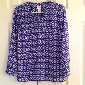 CHICO’S~Blue & White “XOXO”